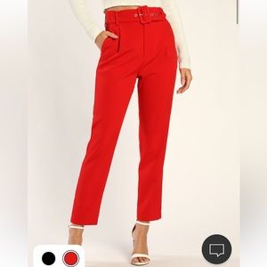 NWT 🔥LULU’S TROUSERS🔥 RED BELTED HIGHWAISTED TAPERED TROUSERS SZ M